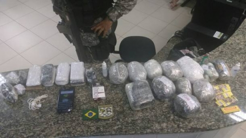Casal é preso com drogas e celulares em presídio de massacre em Roraima