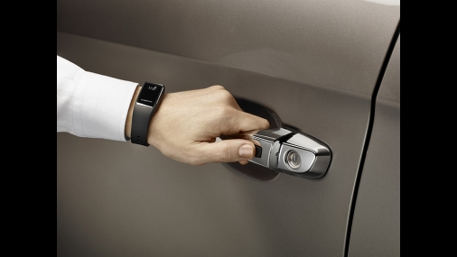 Hyundai Creta ganha chave presencial em forma de pulseira